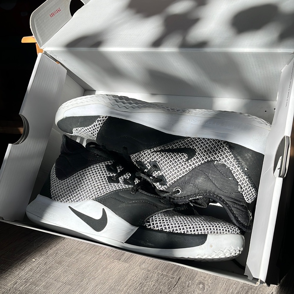 Paul George 3s